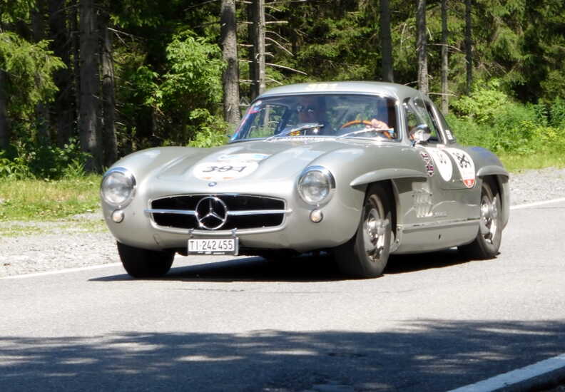 135 Mercedes 300 SL 1955 2a